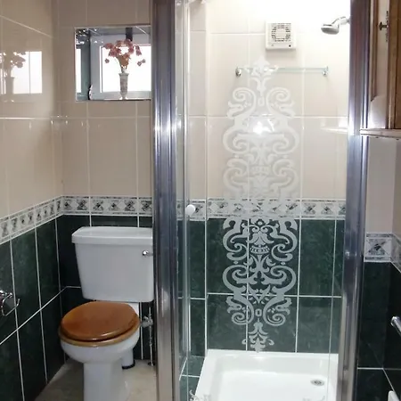 Privatunterkunft Raymond's House Calheta (Madeira)